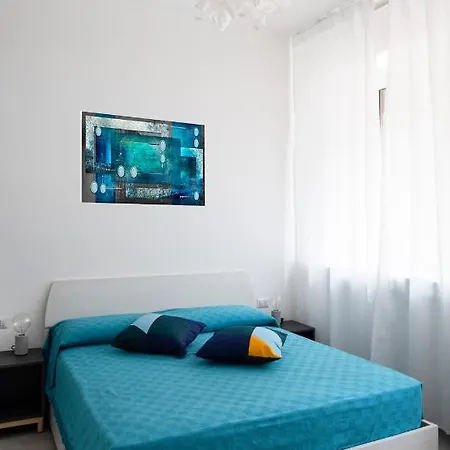 Navigli - Zona Tortona * ミラノ