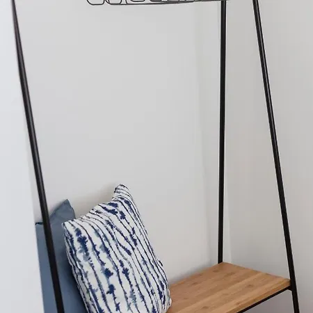 Navigli - Zona Tortona アパート ミラノ